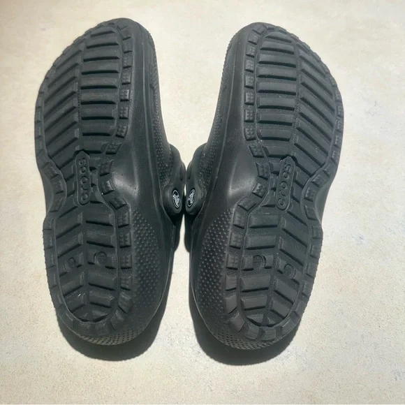 Crocs Classic Lined Clog – Black/Black – Dual Crocs Comfort Unisex Men 5 Women 7 - Picture 9 of 10
